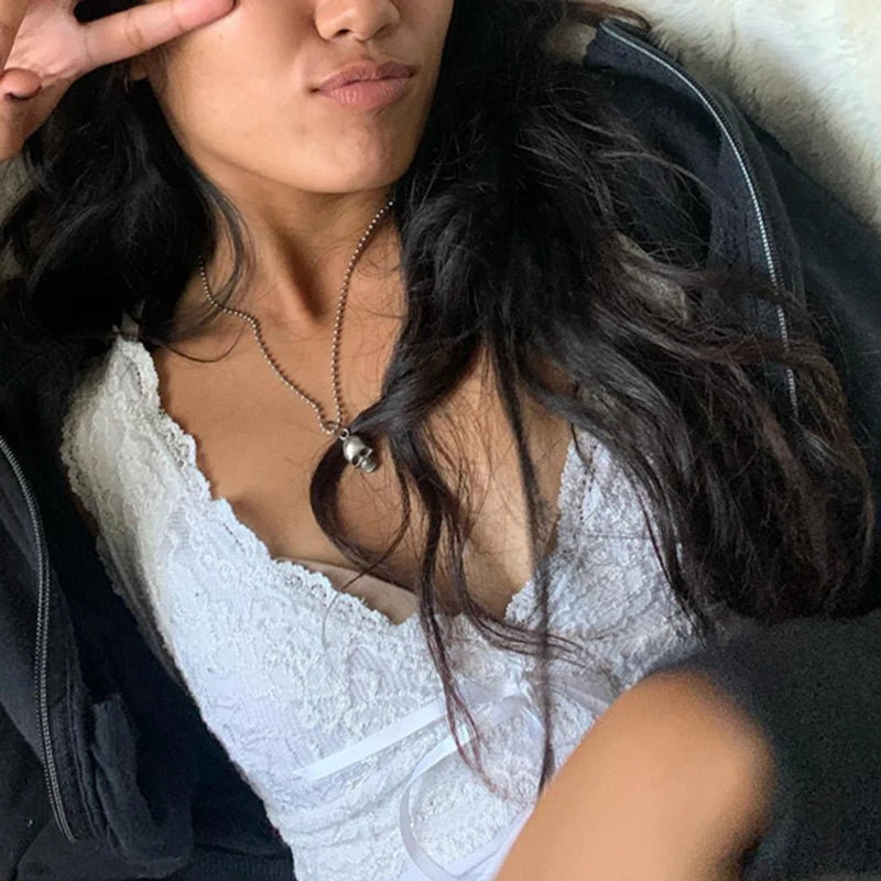 Camiseta sin mangas de encaje blanco con cuello en V y lazo kawaii para mujer, top corto sin mangas de verano, estilo Y2K, estilo vintage de hadas