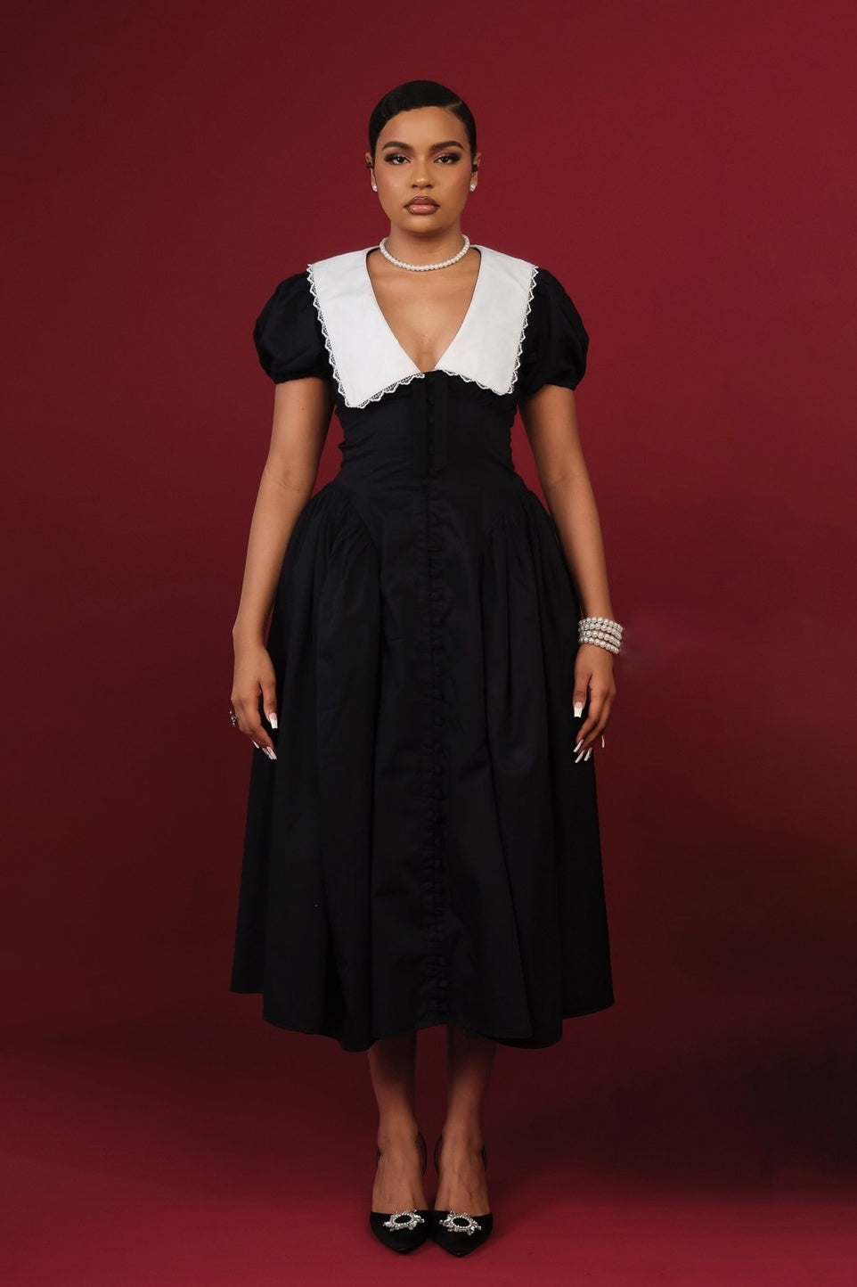 Vestido midi con mangas abullonadas y cuello de muñeca Athena