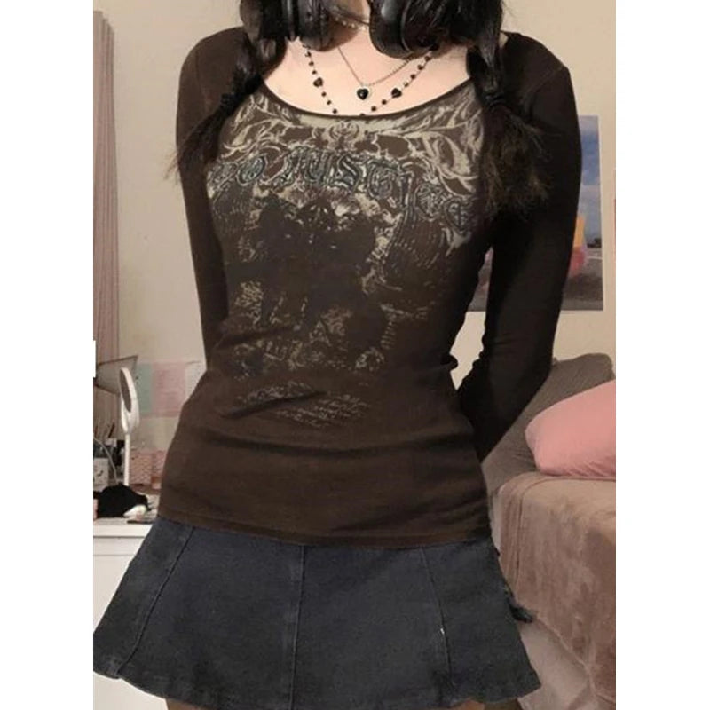 Camiseta gótica punk grunge con estampado de letras gráficas estéticas vintage, tops de manga larga Y2K, ropa de calle para mujer de los años 2000