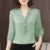 Blusas de estilo primavera-verano para mujer, informales, de manga tres cuartos, con cuello en V y volantes, DF3732
