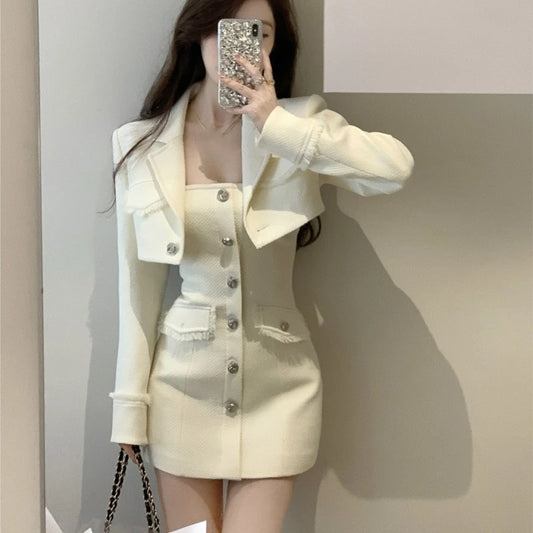 Elegante conjunto de dos piezas de tweed para otoño, chaqueta corta de manga larga para mujer, minivestido ajustado sin tirantes, moda coreana, conjuntos de lujo.