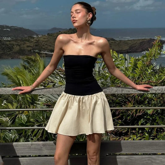 Vestido ajustado con pliegues para mujer, vestido ajustado con espalda descubierta y empalme, vestido mini elegante de verano para mujer con hombros descubiertos 2025