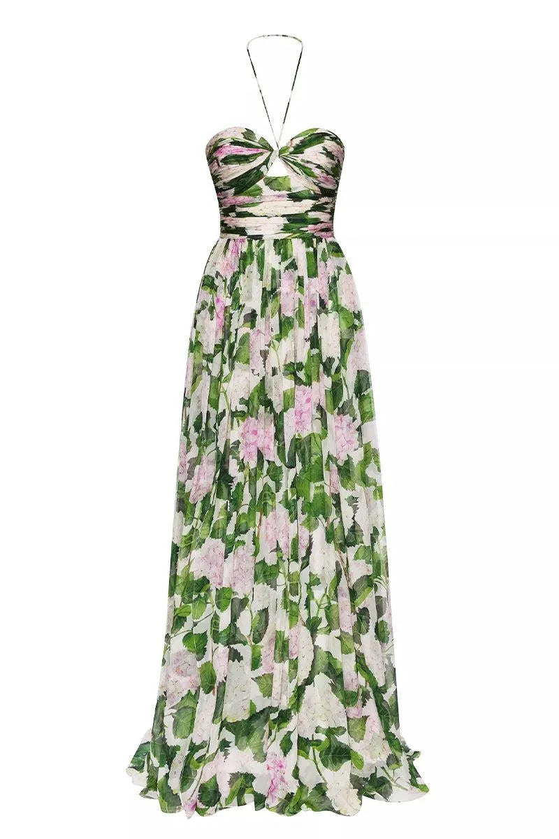 Vestido largo plisado con cuello halter y hombros descubiertos con estampado floral