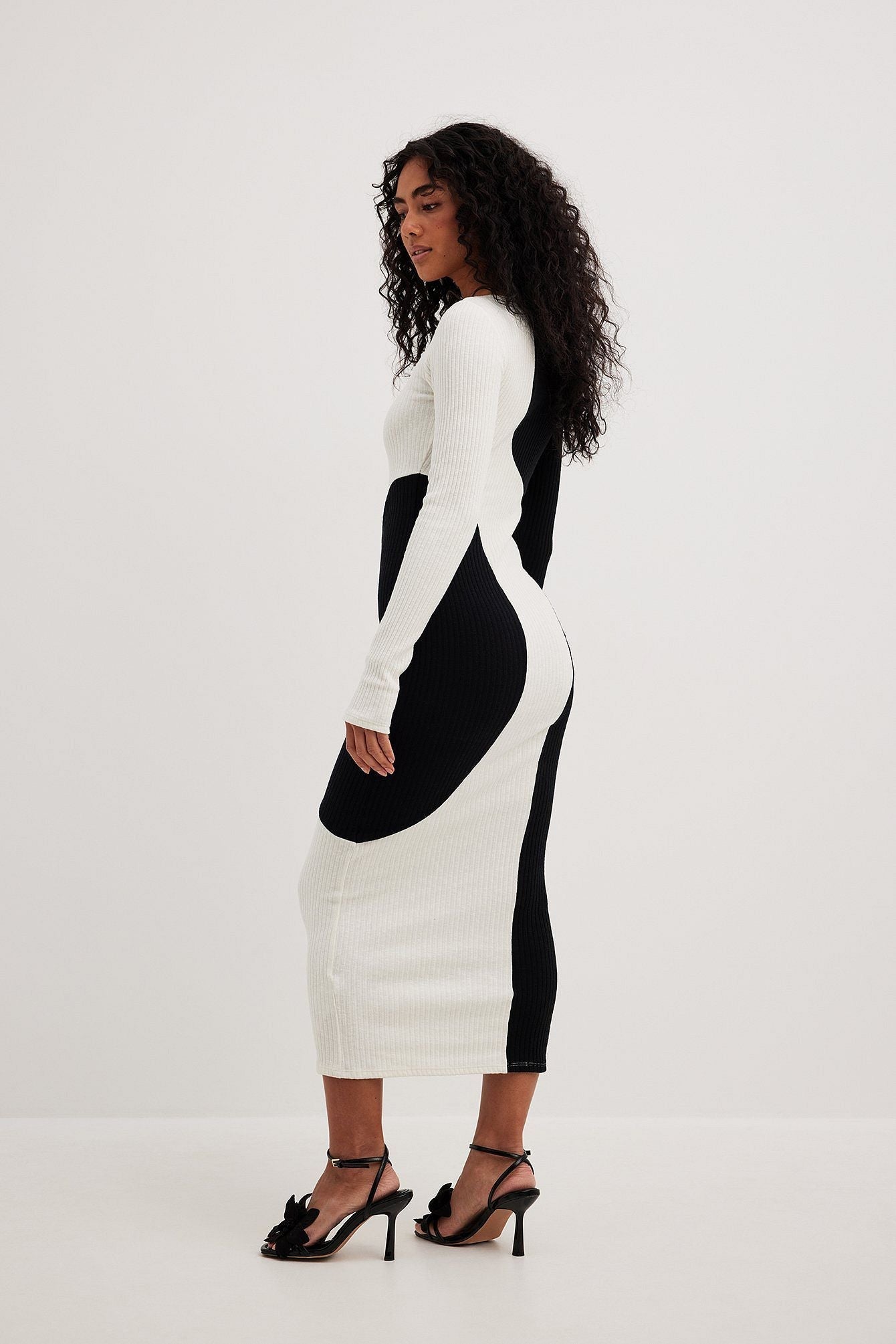 Vestido midi de punto en contraste Belén
