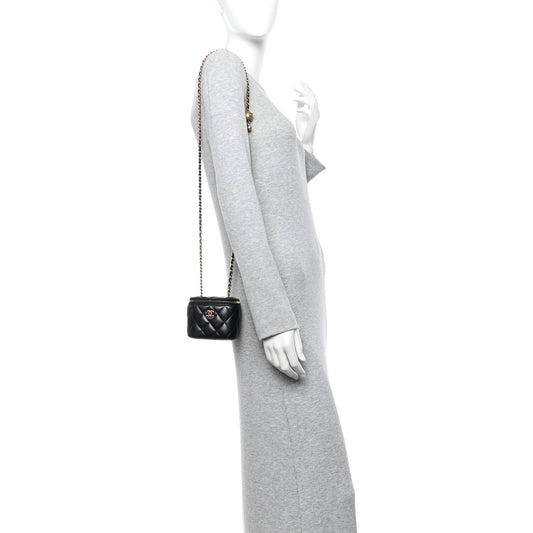 Lambskin Quilted Mini Pearl Crush Vanity Case With Chain Black