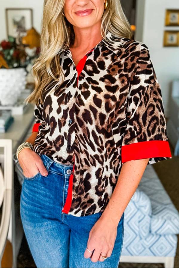 Camisa con estampado de leopardo y patchwork en marrón oscuro