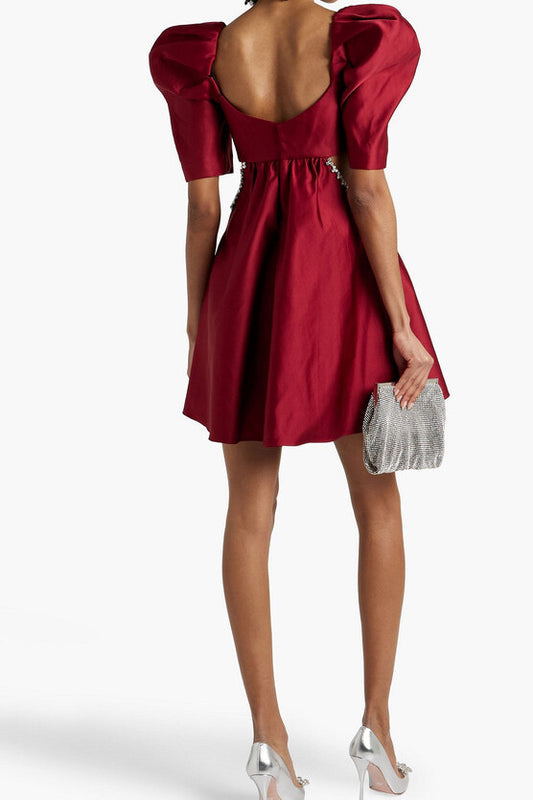 Vestido mini con aberturas y mangas abullonadas de Cathy