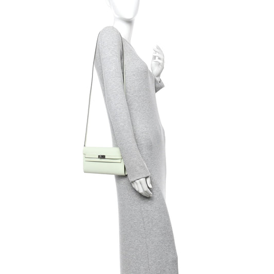 Epsom Kelly Wallet To Go Vert Fizz