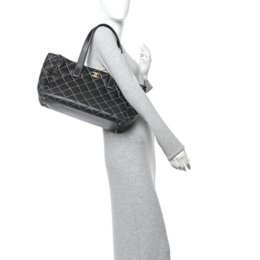 Calfskin Contrast Stitch Surpique Tote Black