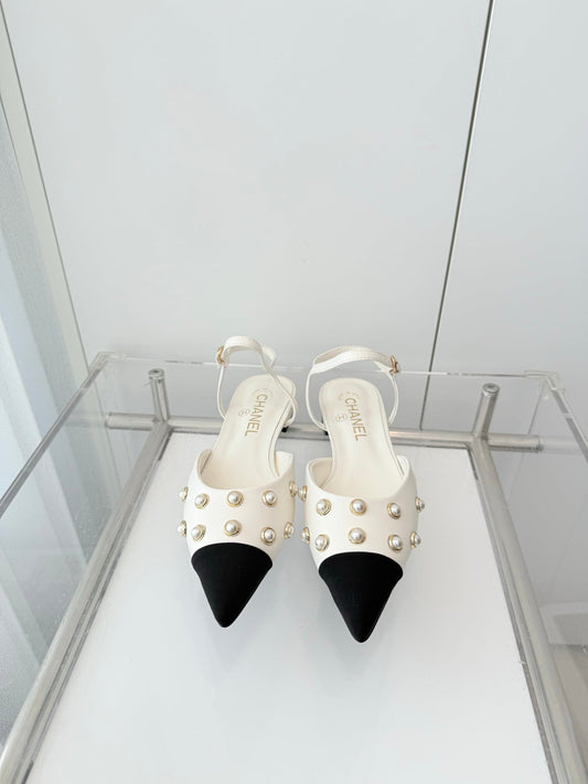 CC 26 Heeled Slingback With Pearl Toe White in Lambskin 597325