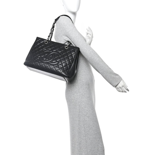 Caviar Quilted Grand Shopping Tote GST