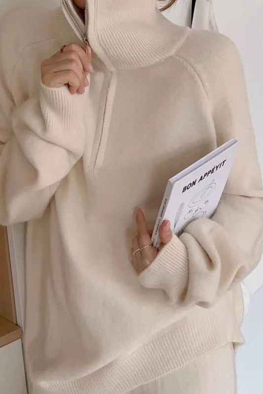 Traje informal de dos piezas con suéter de solapa y pantalones anchos
