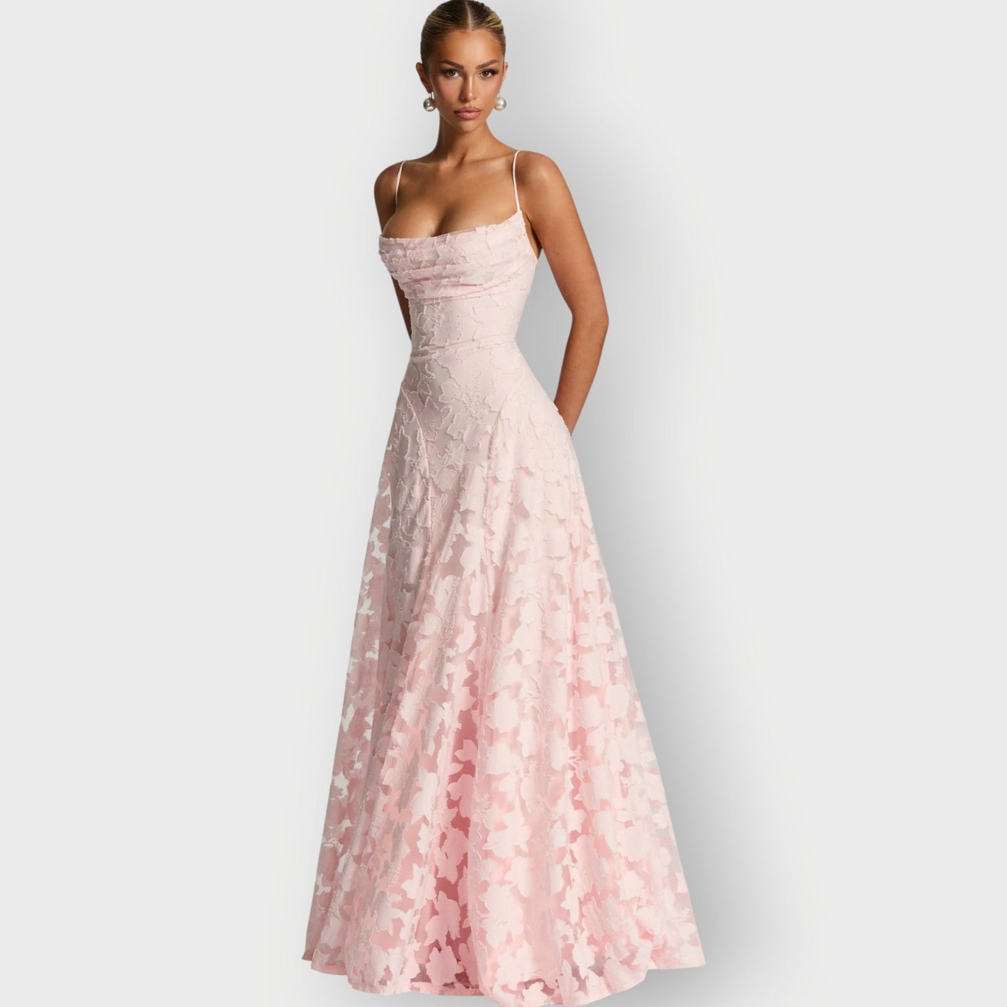 Camryn™ | Elegant Strapless Velvet Gown