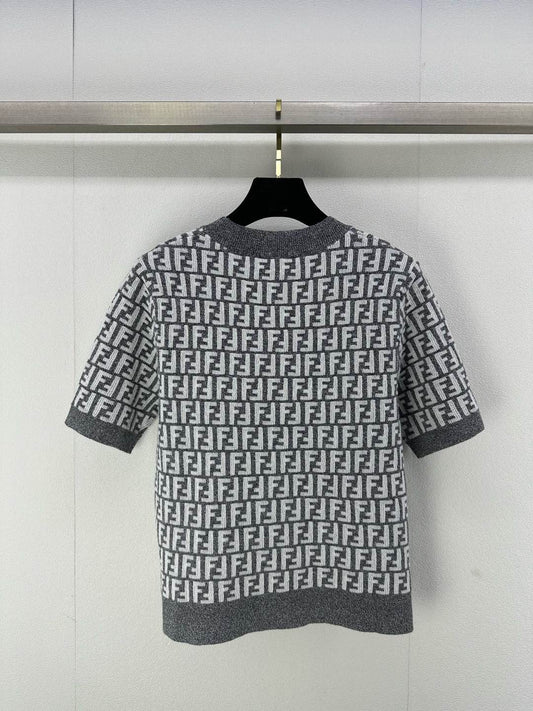 Fendi 25 Knitted Round Neck Short Sleeves Gray Wool F155