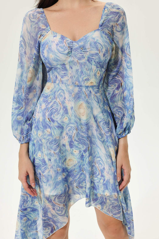 Vestido midi de manga larga con escote corazón y estampado abstracto