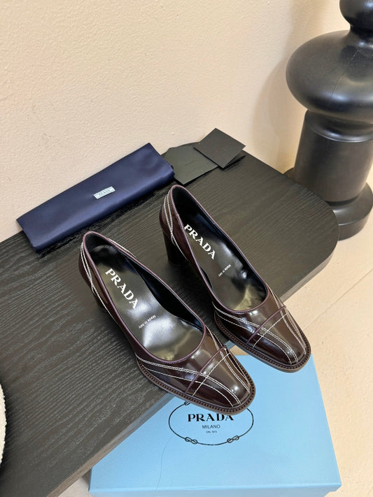 PRADA New Pumps Brown in Goatskin 580373
