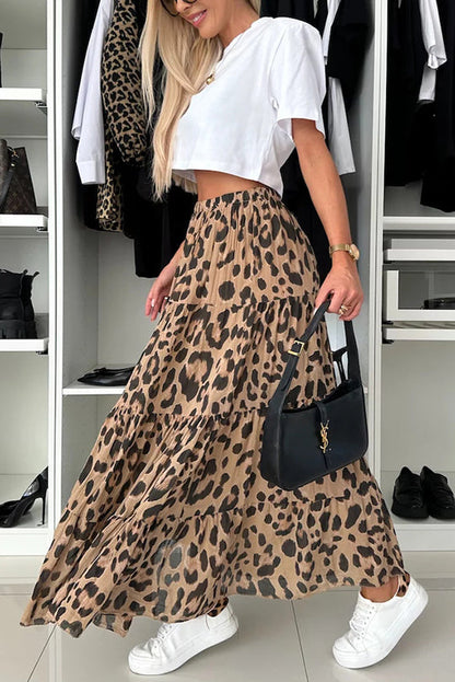 Falda larga en capas con cintura elástica y estampado de leopardo, única y cómoda.