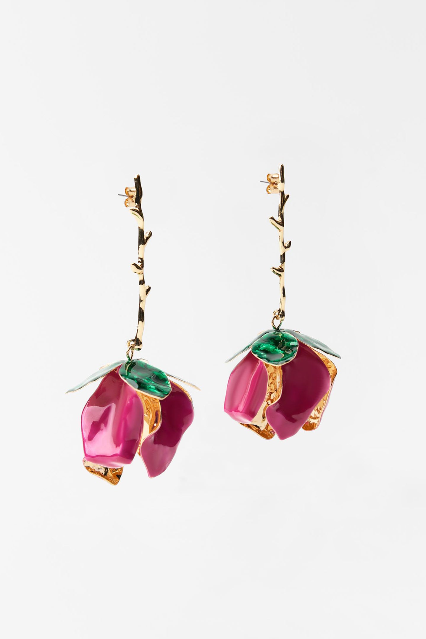 Pendientes colgantes de rosa esmaltada 