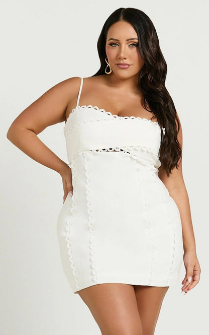 Gigi Mini Linen Blend Dress - Sweetheart Tie Back Scallop Detail Dress in Off White