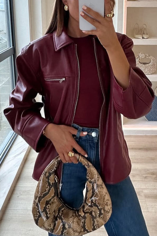 Chaqueta de cuero con solapa, manga larga, bolsillo y cremallera