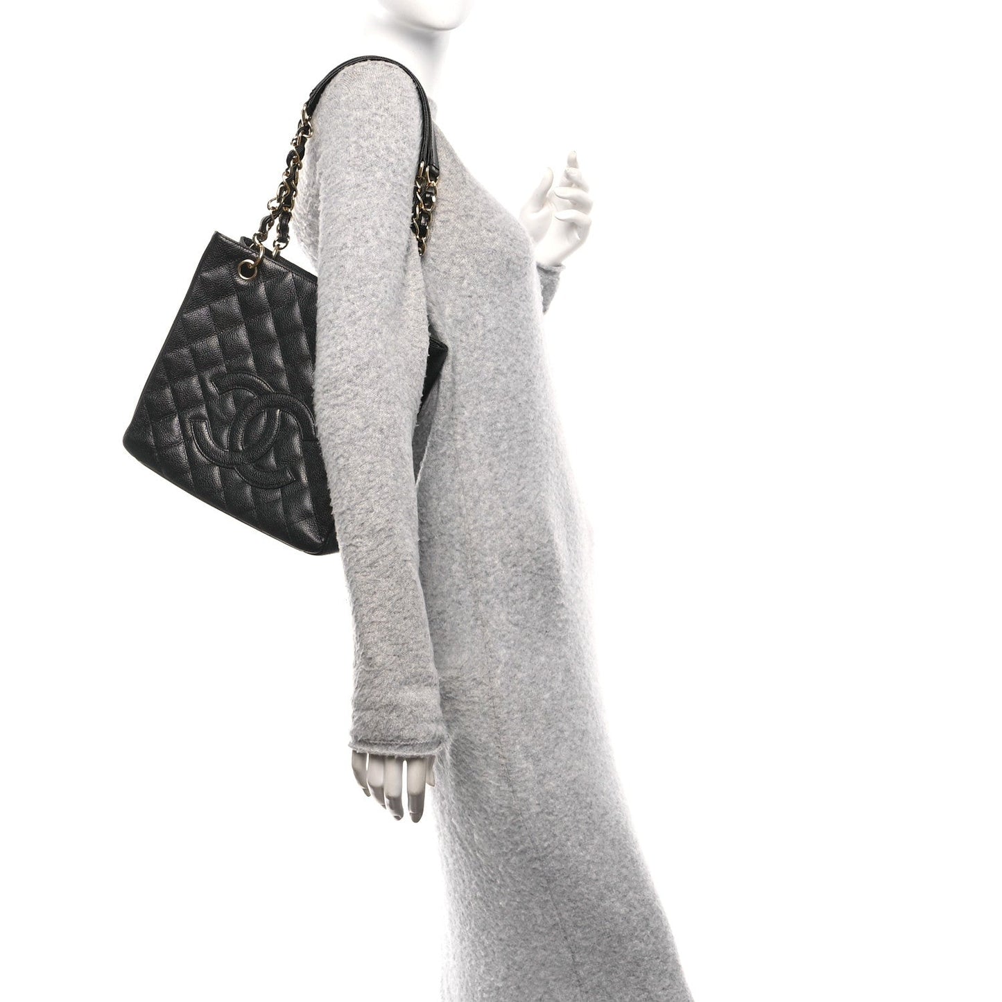 Caviar Quilted Petit Shopping Tote PST Black