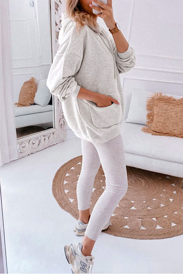 Sudadera con capucha, manga larga, bolsillo y cordón ajustable
