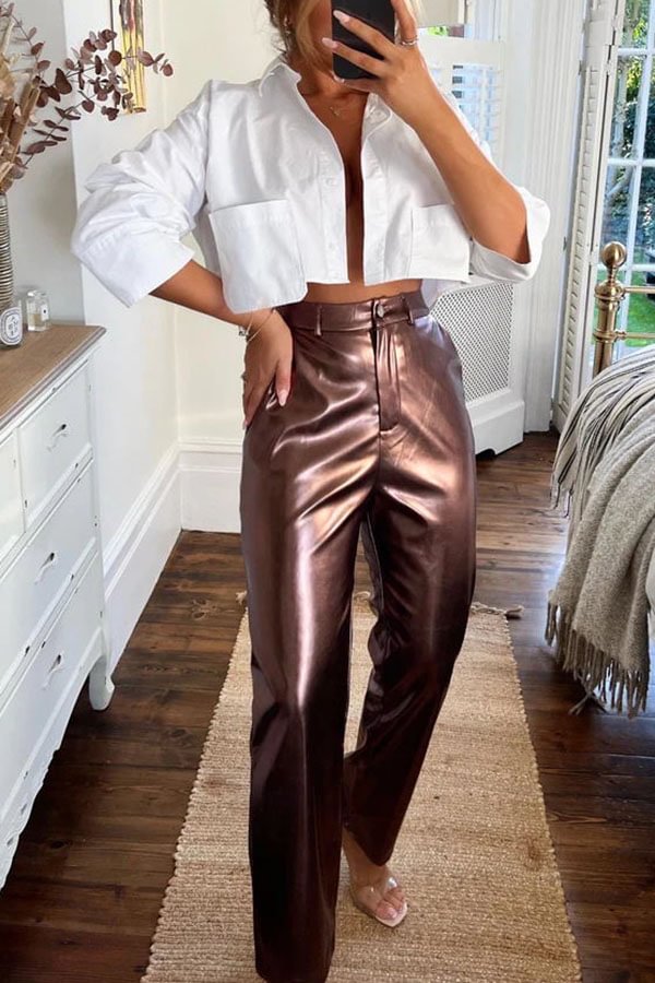Pantalones rectos elásticos con bolsillos de tela metalizada y diseño divertido y divertido