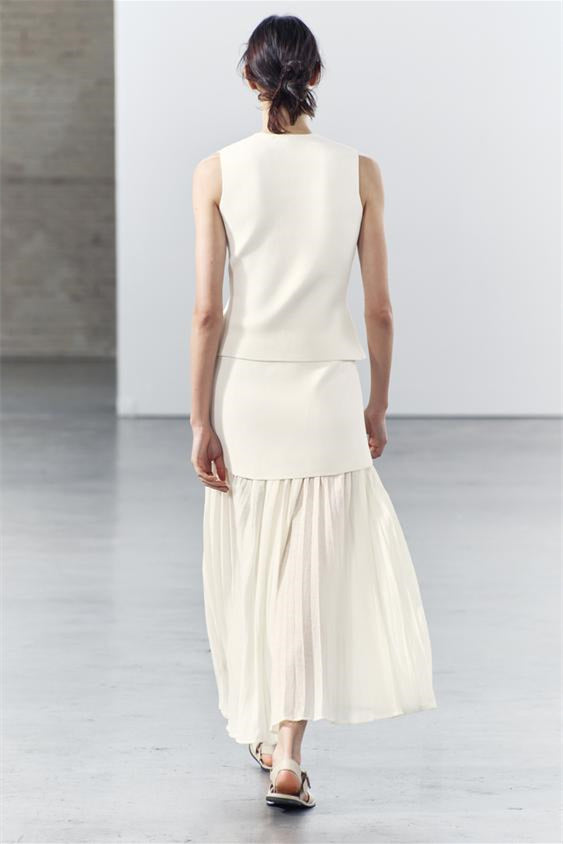 Conjunto de punto con falda plisada y empalmada Lynn 
