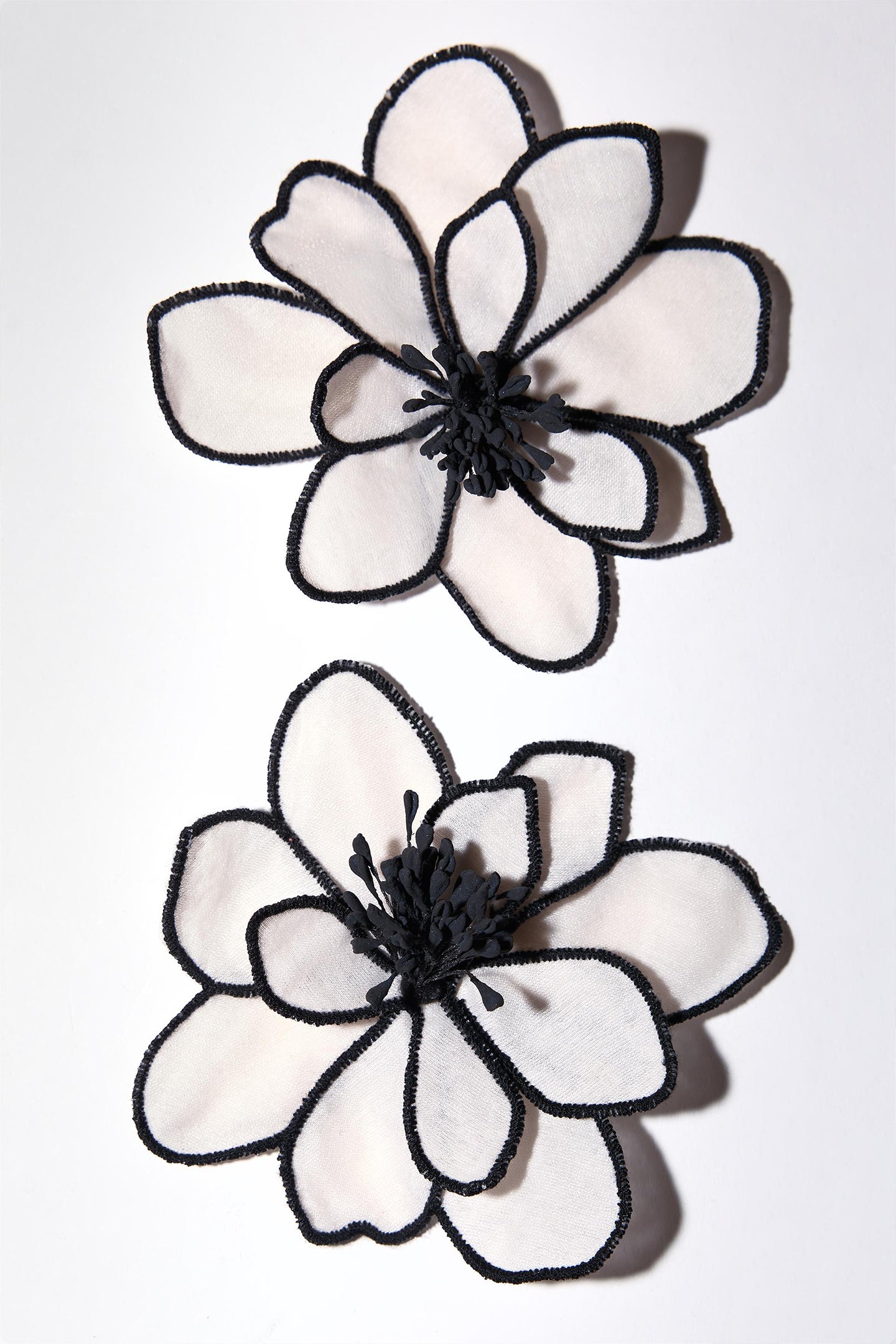 Pendientes de tela con flores 
