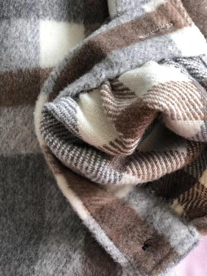 Chaqueta con bolsillos a cuadros