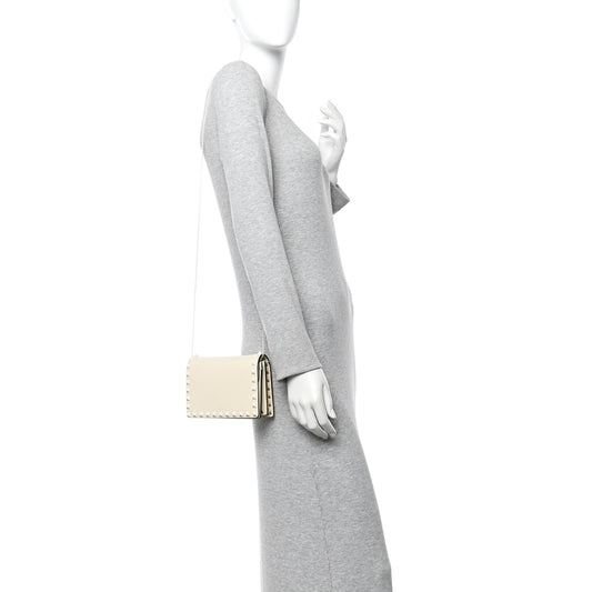 Calfskin Lacquer Monochrome Rockstud Wallet On Chain Ivory