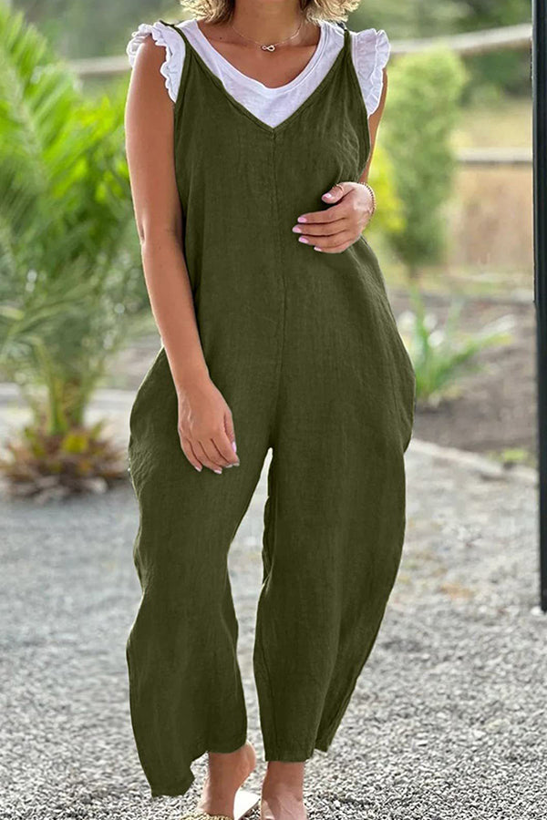 Mono largo de color liso con tirantes y pantalones anchos con escote en V