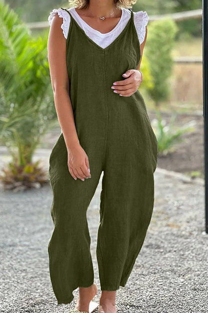 Mono largo de color liso con tirantes y pantalones anchos con escote en V