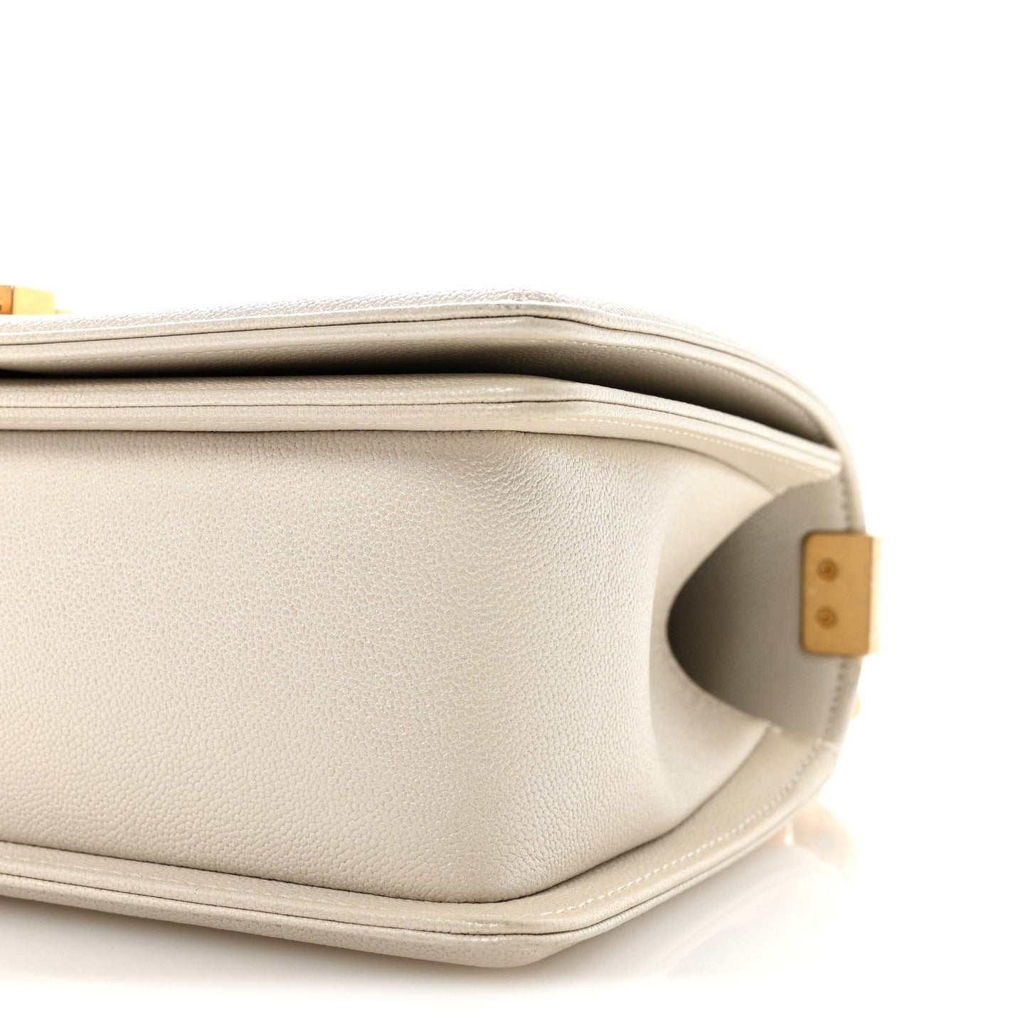 Iridescent Caviar Quilted Medium Boy Flap White