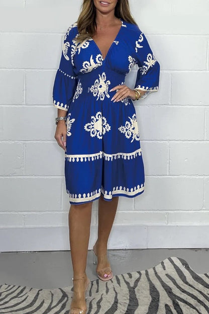 VESTIDO ESTAMPADO CON CUELLO EN V