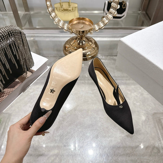 CD 26 Pump 35mm Black Silk Satin 592204