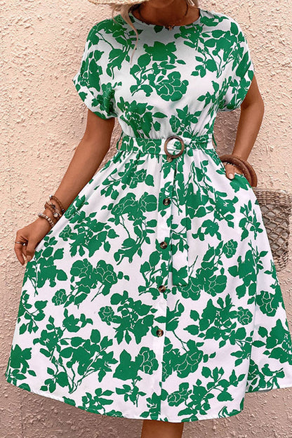 Vestido con cinturón de cintura alta y hojas verdes
