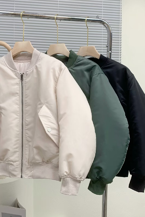 Chaqueta de béisbol de vuelo de un solo lado con cuello alto y engrosamiento 