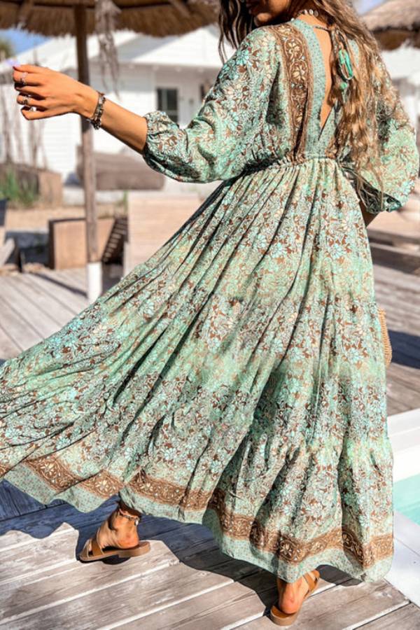 Vestido largo de cintura alta con cordón, espalda descubierta y estampado floral bohemio verde 