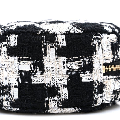 Tweed Quilted Round Clutch With Chain Black Ecru White