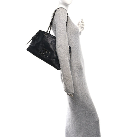Calfskin Large Diamond Stitch Tote Black