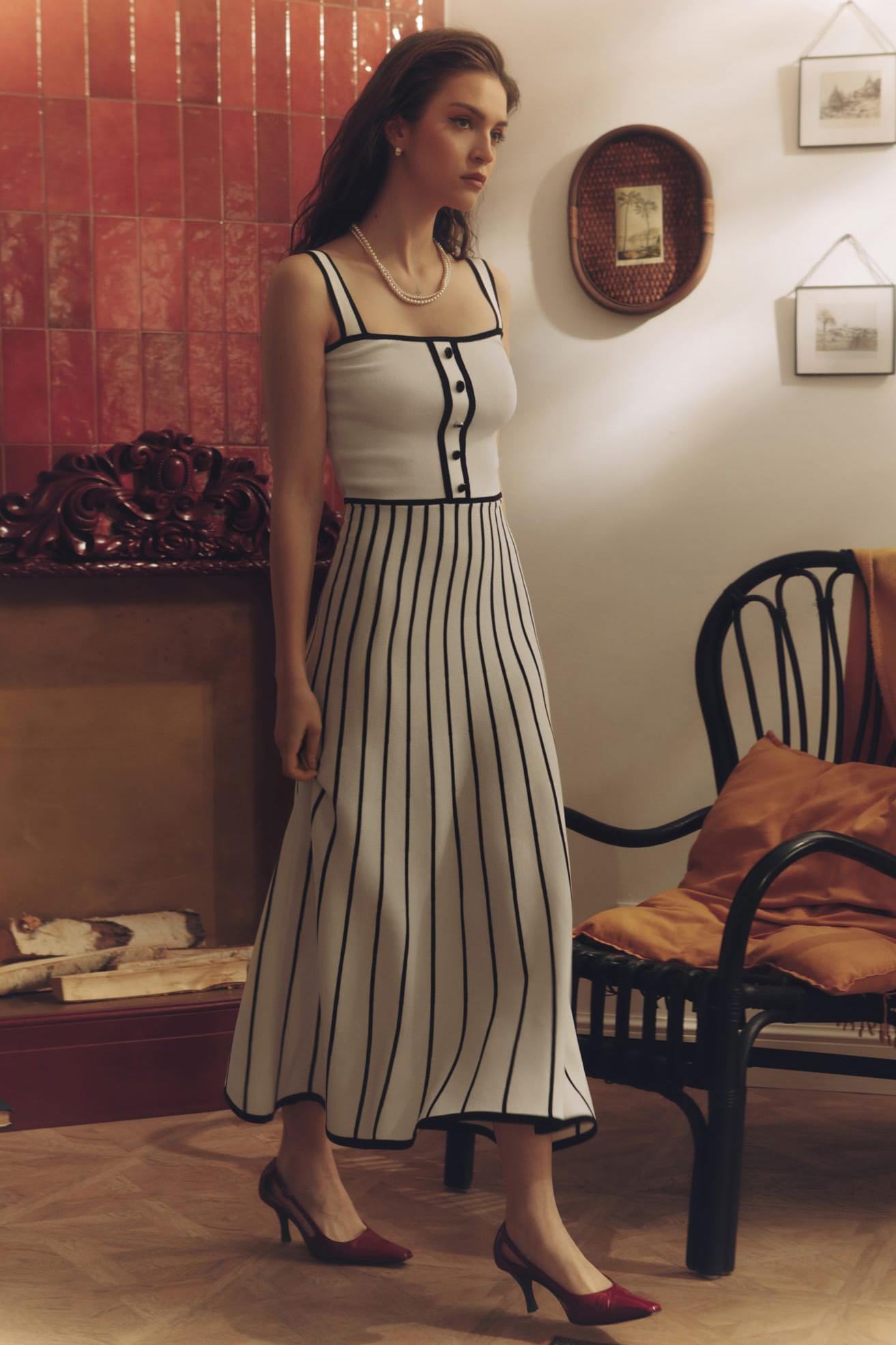 Vestido midi de punto con tirantes finos Pag 