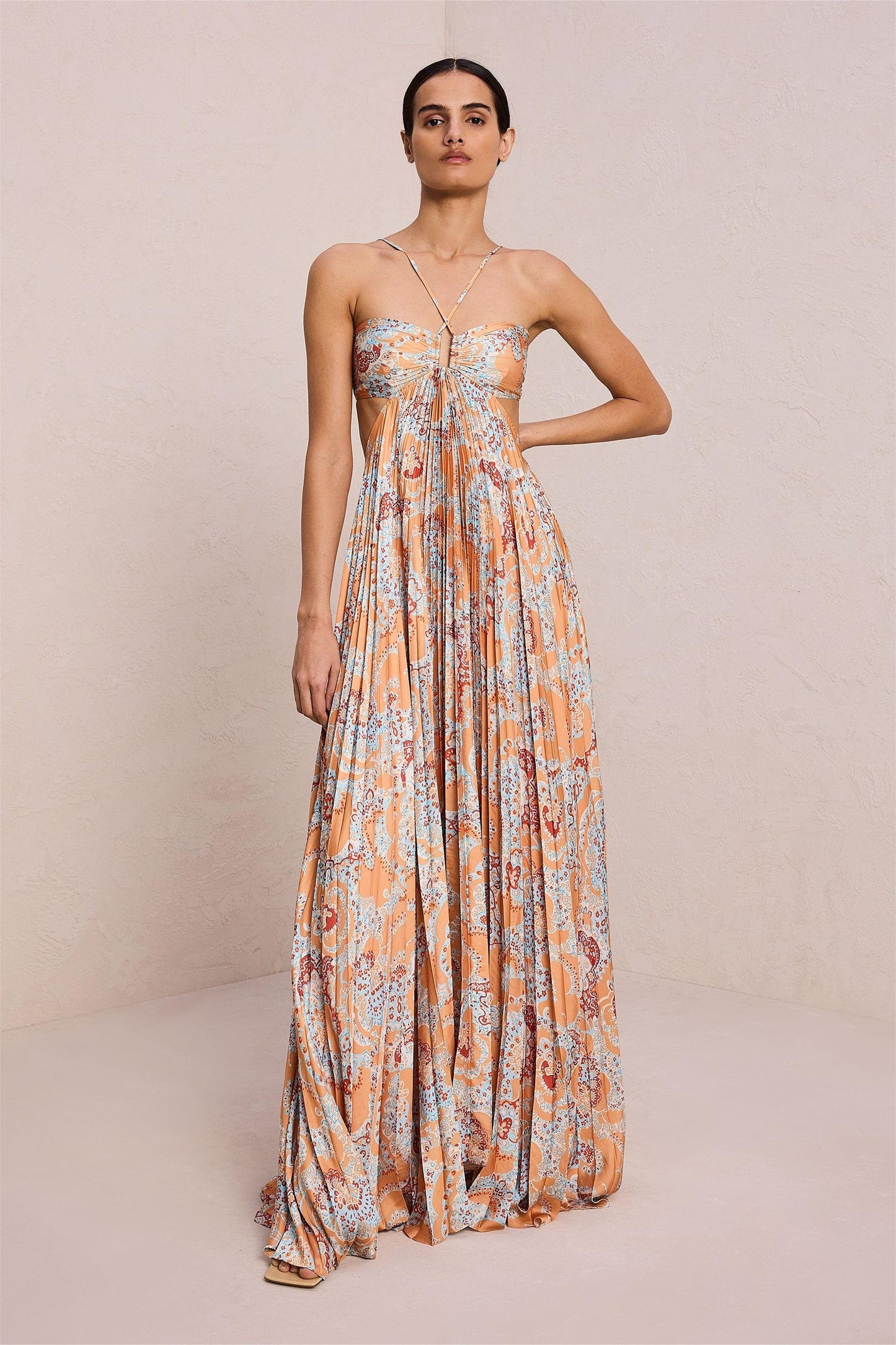Vestido largo con cuello halter y aberturas de cachemira 
