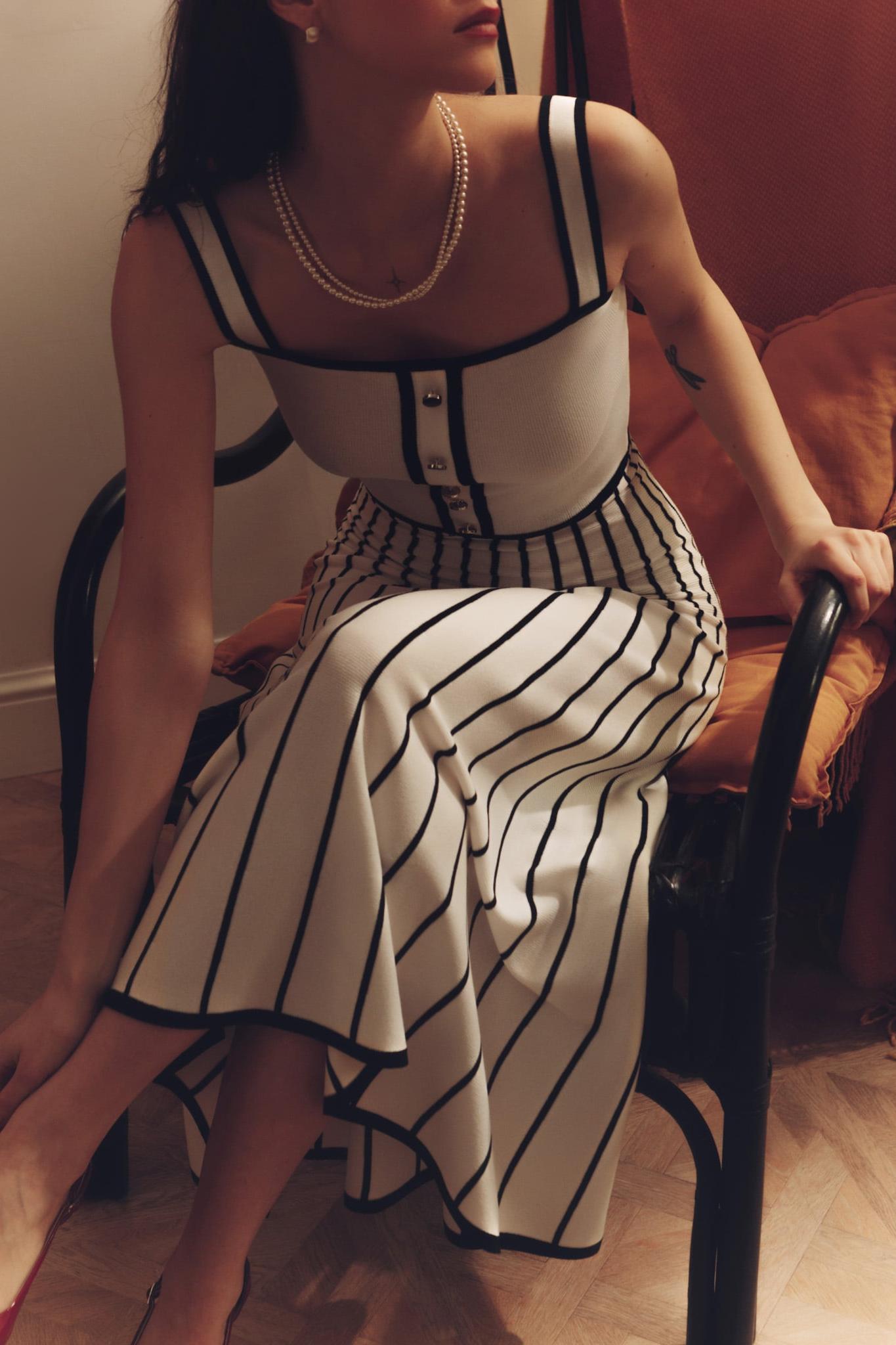 Vestido midi de punto con tirantes finos Pag 