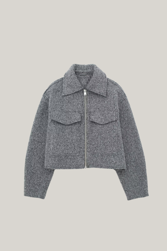 Chaqueta corta con cuello de polo 