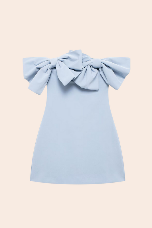 Minivestido sin tirantes con lazo 