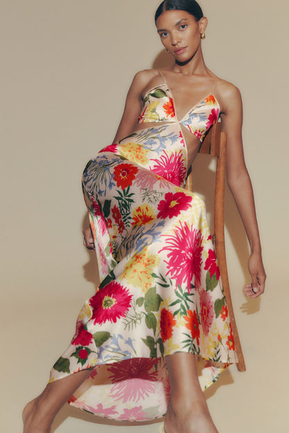 Vestido largo lencero con aberturas florales 
