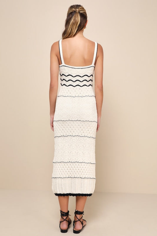 Vestido midi de crochet con escote corazón y abertura 