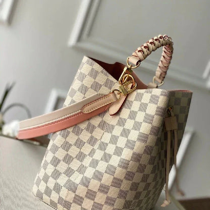 LO VU NUSHAD MM TOTE BAG LOV