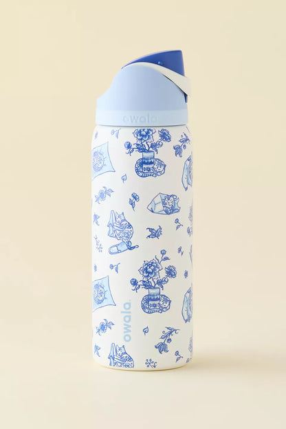 Owala UO Exclusive Delft Cat Print FreeSip 32 oz Water Bottle